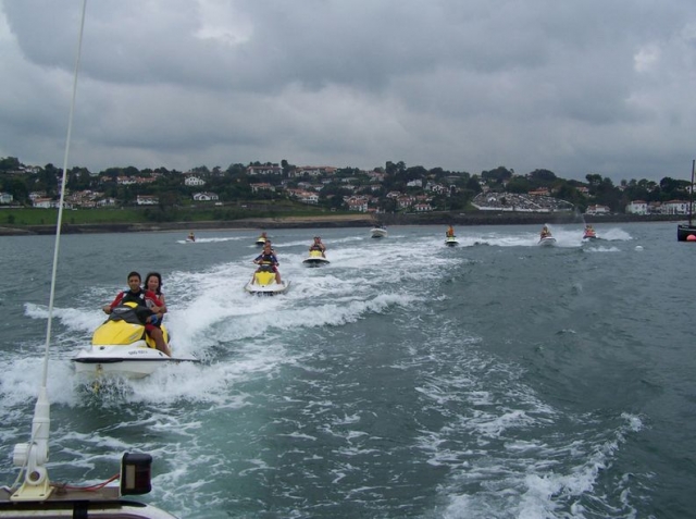  Camicrema y salida en jet ski por los Pirineos Atlánticos 